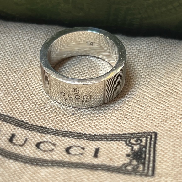 🔥🔥AUTHENTIC GUCCI Made In Italy Sterling Silver Thin Trademark Ring-🔥🔥NWT - Picture 5 of 15
